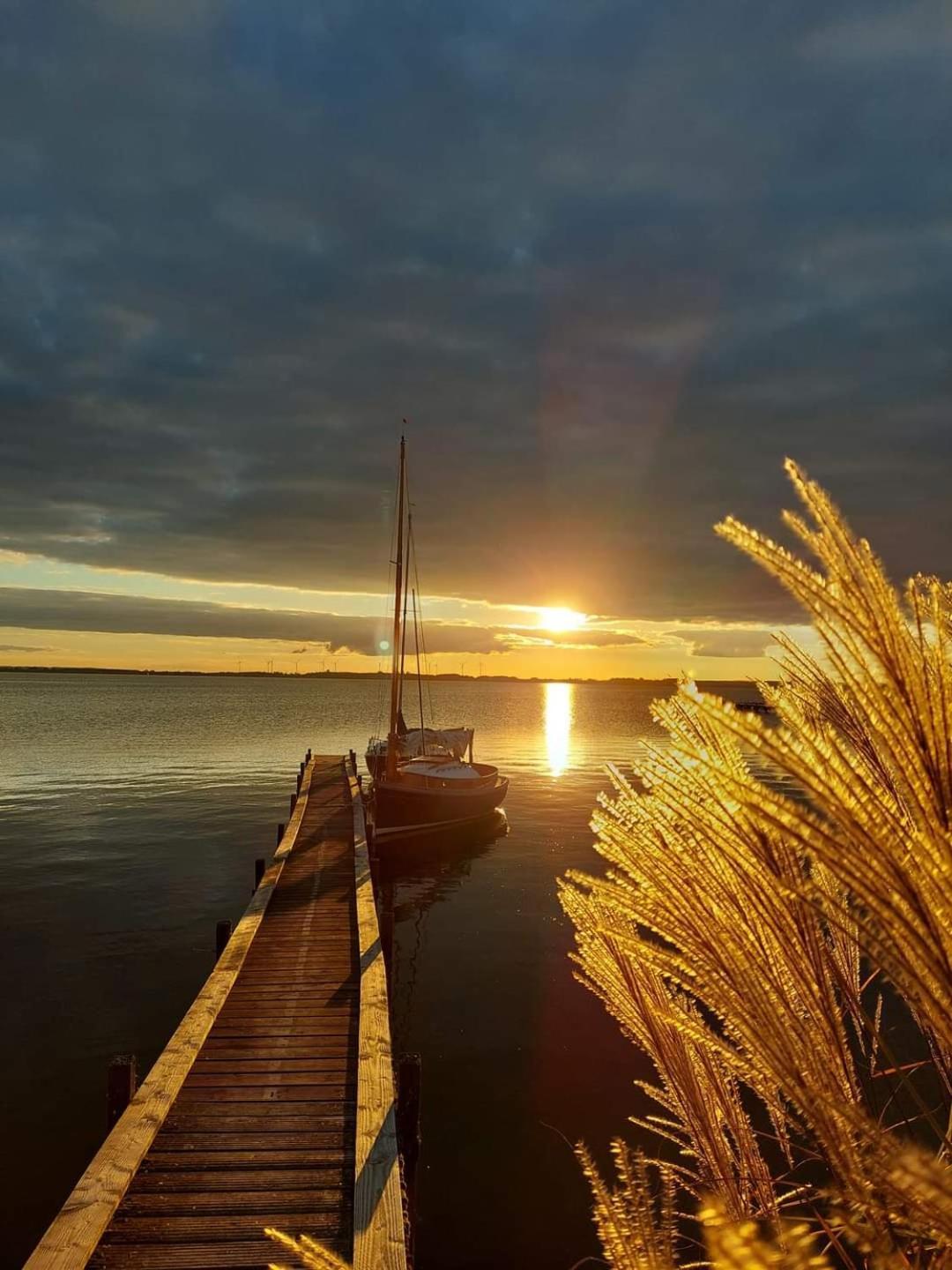 Duemmerliebe Mit Garten, 10 Min. Fusslaeufig Zum See Hüde 外观 照片