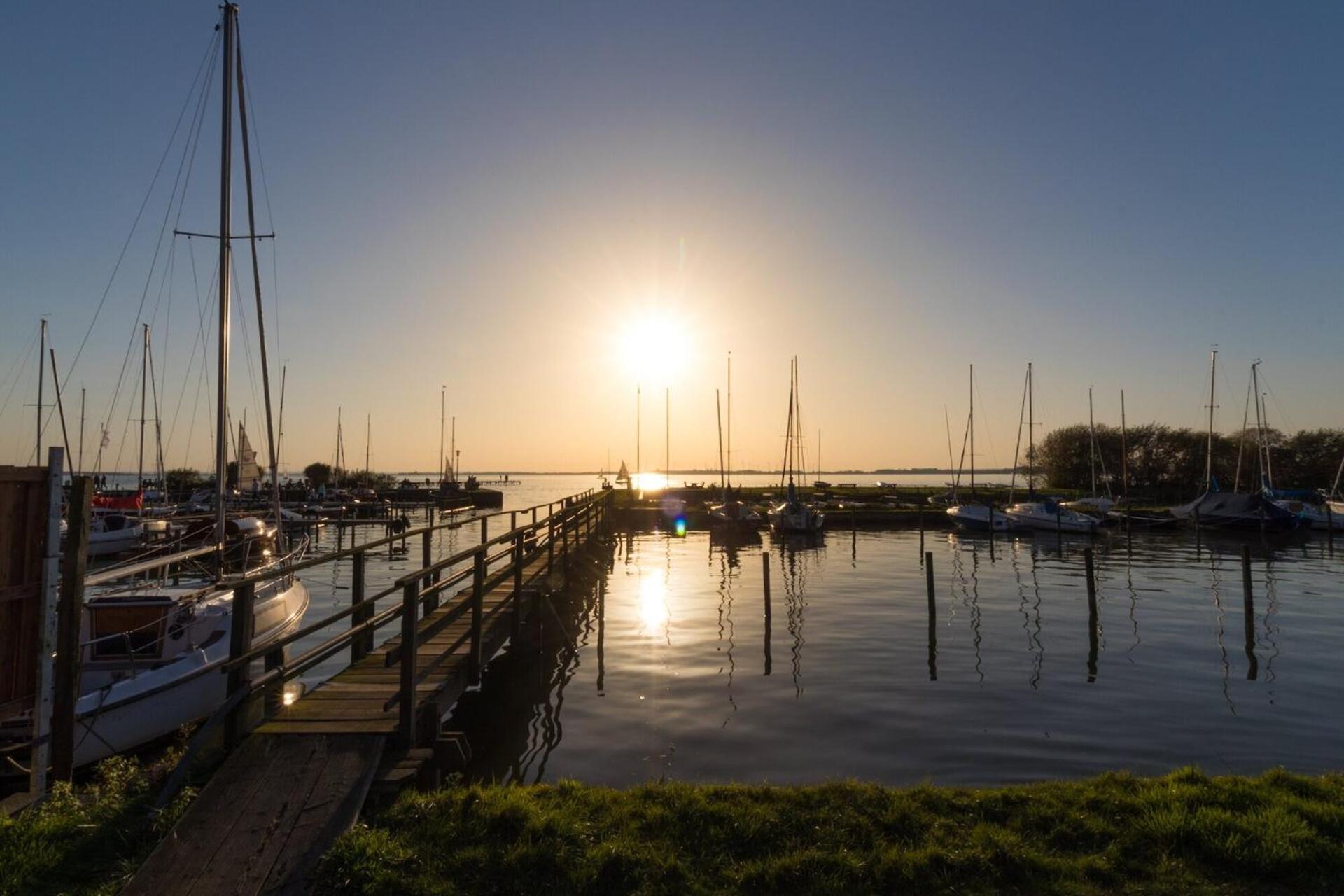 Duemmerliebe Mit Garten, 10 Min. Fusslaeufig Zum See Hüde 外观 照片